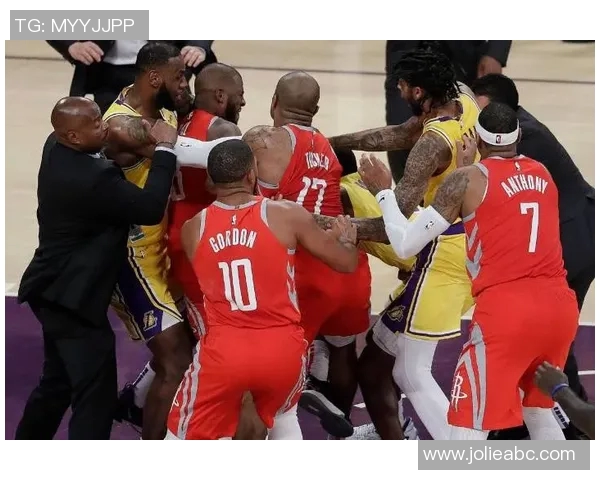 官方公告:湖人被罚+停赛!